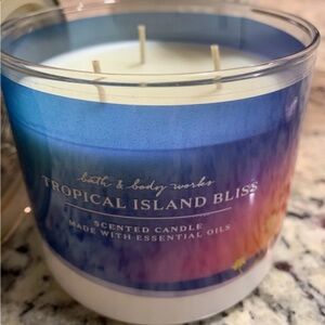 Bath & Body Works: 14.5 Oz 3-Wick Candle: Tropical Island Bliss